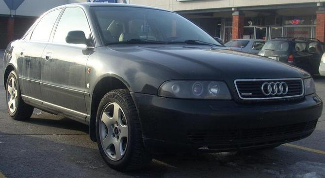 Audi A4 2.4 Tiptronic Audi A4 2.4 Tiptronic