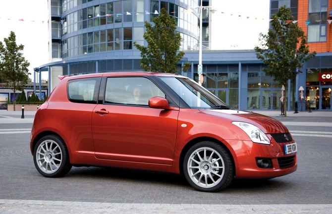 Suzuki Swift 1.3 GLX Suzuki Swift 1.3 GLX