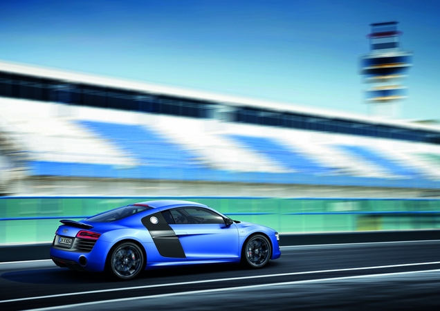Audi R8 Gets Refresh, New Top V10 Plus Model Audi R8 Gets Refresh, New Top V10 Plus Model