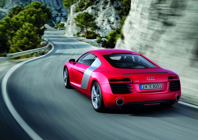 Audi R8 Gets Refresh, New Top V10 Plus Model Audi R8 Gets Refresh, New Top V10 Plus Model