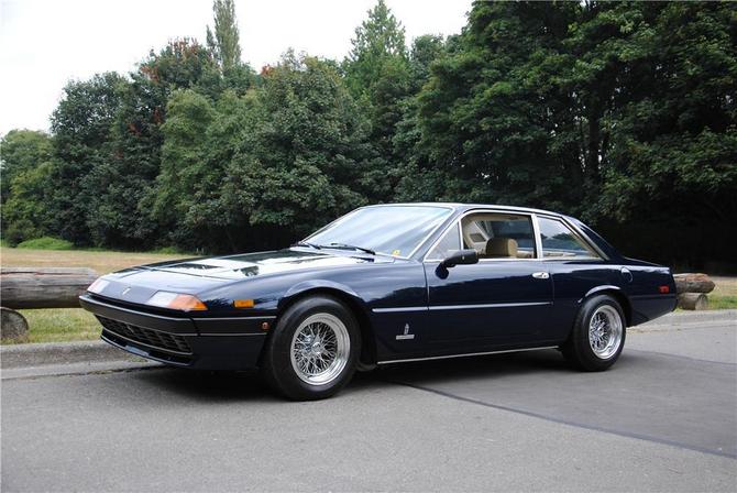 Ferrari 365 GT4 2+2 Ferrari 365 GT4 2+2