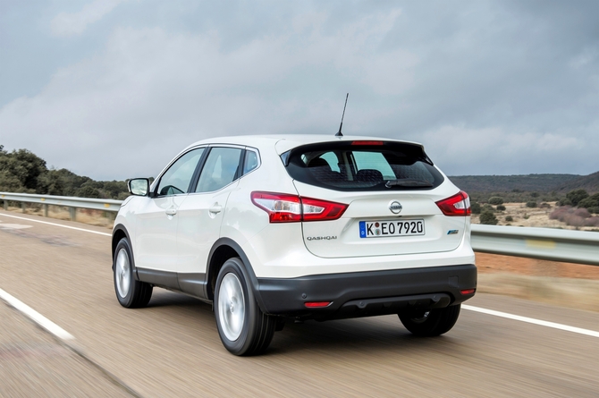 Nissan Qashqai 1.6dCi XTRONIC 360 S Nissan Qashqai 1.6dCi XTRONIC 360 S