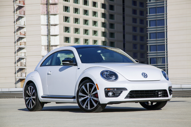 The Beetle Convertible R-Line will go on sale in the Summer The Beetle Convertible R-Line will go on sale in the Summer