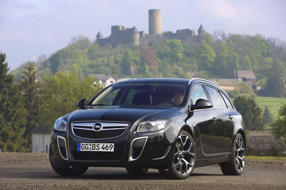 Opel Insignia Sports Tourer 2 0 Cdti Edition 7 Photos And 51
