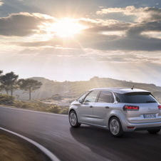 Em relação à geração anterior o novo C4 Picasso pesa menos 140kg