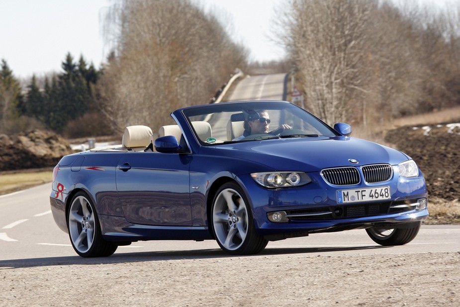 BMW 320i Cabrio Auto E93 LCI basic info spec rating