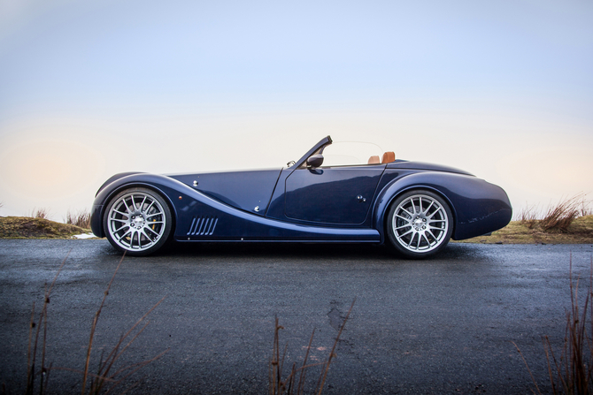 O dois lugares Aero 8 vem substituir o Aero Coupé e Aero Supersports na gama da Morgan O dois lugares Aero 8 vem substituir o Aero Coupé e Aero Supersports na gama da Morgan