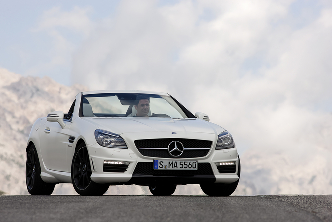 New SLK 55 AMG Hopes to Blend High Power and High Efficiency New SLK 55 AMG Hopes to Blend High Power and High Efficiency