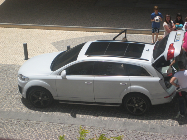 Audi Q7 6.0 V12 TDI quattro Exclusive Audi Q7 6.0 V12 TDI quattro Exclusive
