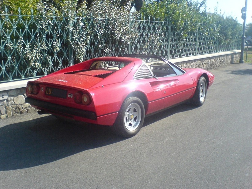 Ferrari 208 GTS Turbo basic info spec rating