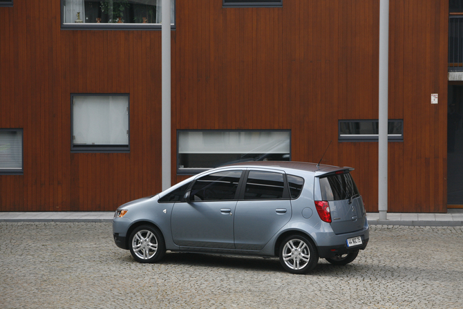 Mitsubishi Colt 1.3 E-Motion AT Mitsubishi Colt 1.3 E-Motion AT