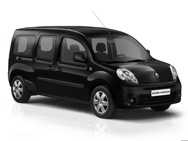 It has a 3.081m long wheelbase It has a 3.081m long wheelbase