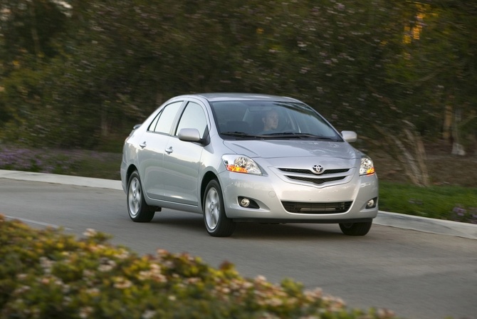 Toyota Yaris Sedan (US) Toyota Yaris Sedan (US)