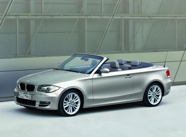 BMW 123d Cabrio Auto (E88) BMW 123d Cabrio Auto (E88)