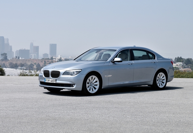 BMW 750i ActiveHybrid BMW 750i ActiveHybrid
