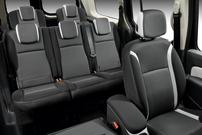 New Renault Grand Kangoo New Renault Grand Kangoo