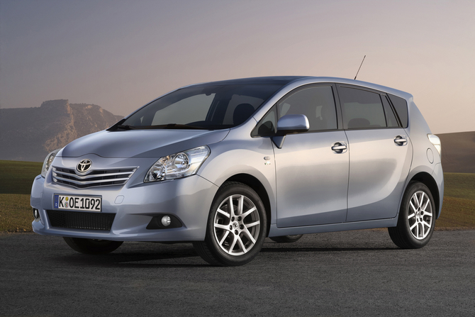 Toyota Verso Gen.1 Toyota Verso Gen.1