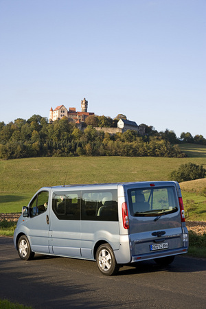 Opel Vívaro Tour 2.7T L1H1 2.0 CDTI 90cv Opel Vívaro Tour 2.7T L1H1 2.0 CDTI 90cv