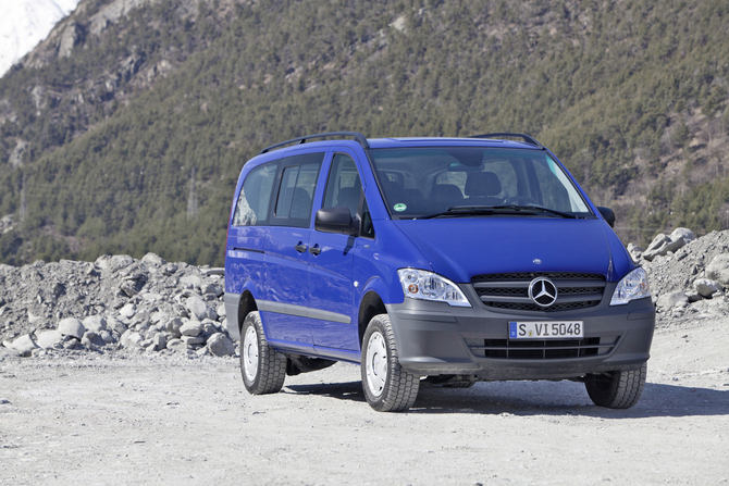 Mercedes-Benz Vito 2 {W639} Mercedes-Benz Vito 2 {W639}