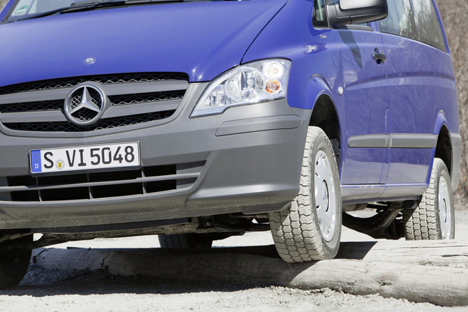 Mercedes-Benz Vito 2 {W639} Mercedes-Benz Vito 2 {W639}