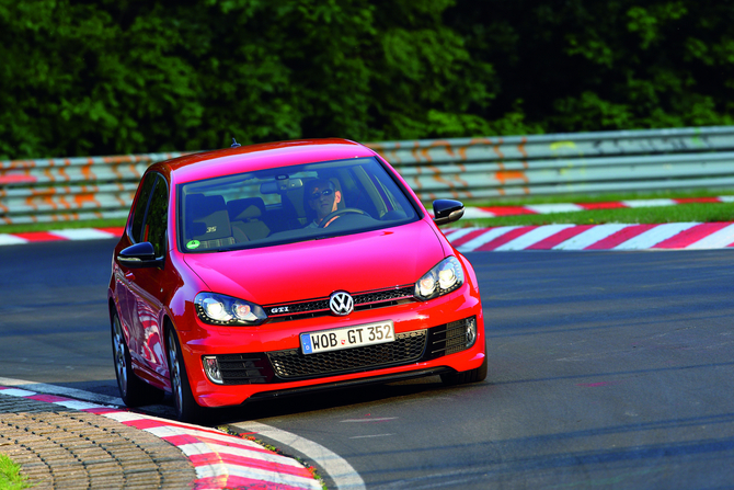 Volkswagen Golf GTI Edition 35 Volkswagen Golf GTI Edition 35