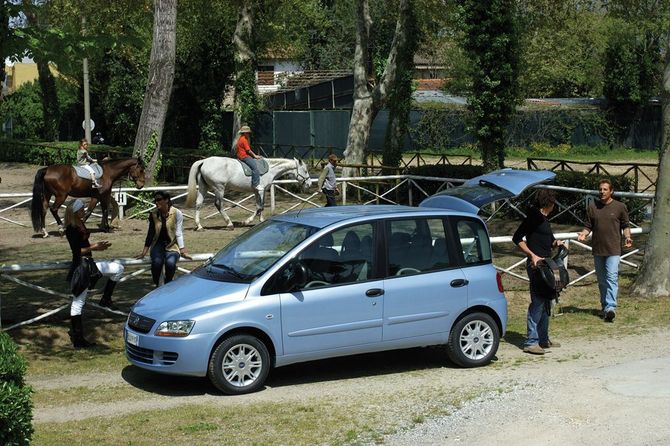 Fiat Fiat Multipla 1.9 JTD Dynamic Fiat Fiat Multipla 1.9 JTD Dynamic
