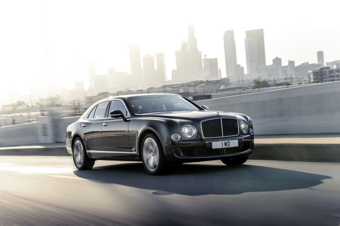 The new Mulsanne Speed has 537hp and 1100Nm of torque, a selectable sport suspension and steering on demand The new Mulsanne Speed has 537hp and 1100Nm of torque, a selectable sport suspension and steering on demand