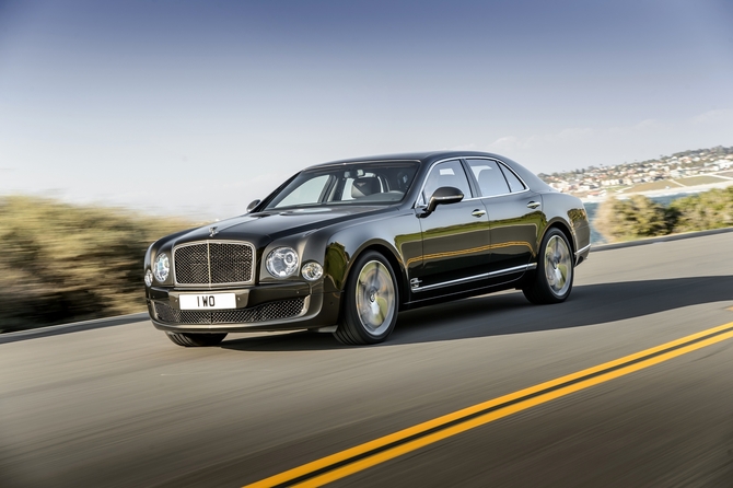 In terms of design the new Mulsanne Speed can be distinguished from standard Mulsanne through new details in dark tone In terms of design the new Mulsanne Speed can be distinguished from standard Mulsanne through new details in dark tone