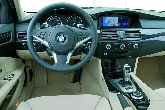 BMW 530i BMW 530i