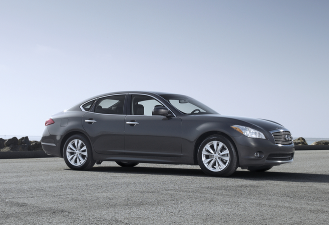 Infiniti M 56x Infiniti M 56x
