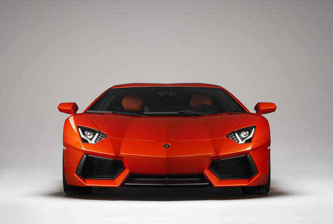 Lamborghni Aventador adicionado à garagem de Cristiano Ronaldo Lamborghni Aventador adicionado à garagem de Cristiano Ronaldo