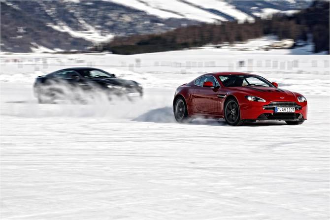 Aston Martin on Ice Finishes with a Video Aston Martin on Ice Finishes with a Video
