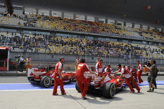 Ferrari was first and third in the second practice session Ferrari was first and third in the second practice session