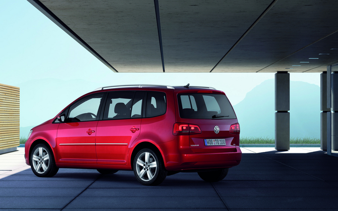 Volkswagen Touran 1.6I TDI BlueMotion Confortline Volkswagen Touran 1.6I TDI BlueMotion Confortline