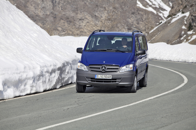 Mercedes-Benz Vito 2 {W639} Mercedes-Benz Vito 2 {W639}