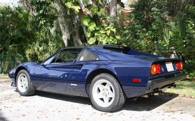 Ferrari 308 GTS Quattrovalvole Ferrari 308 GTS Quattrovalvole