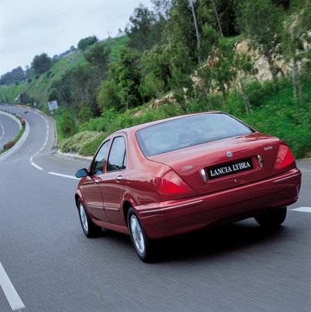Lancia Lybra 2.4 JTD Lancia Lybra 2.4 JTD