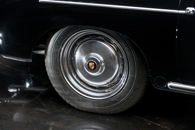Porsche 356A 1600 Super Convertible D by Drauz Porsche 356A 1600 Super Convertible D by Drauz