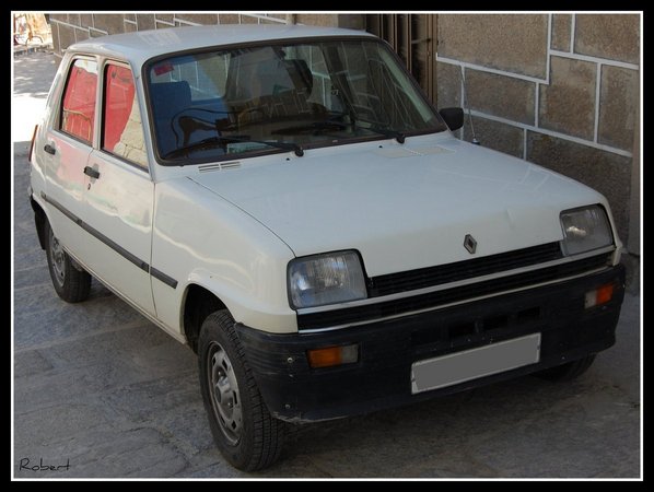 Renault 5 Automatic Renault 5 Automatic