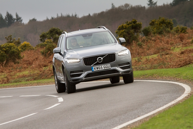 Volvo XC90 T5 AWD Volvo XC90 T5 AWD