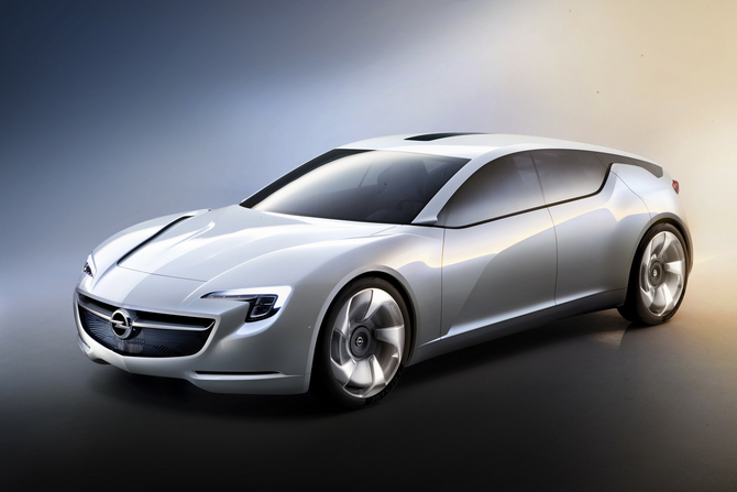The concept has a much more dynamic styling than the current Insignia. The concept has a much more dynamic styling than the current Insignia.