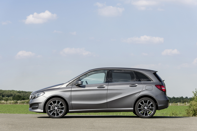 Mercedes-Benz B 180 CDI Mercedes-Benz B 180 CDI