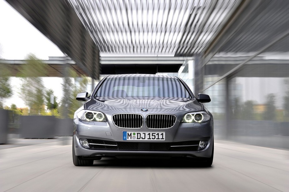 BMW 520d basic info spec rating