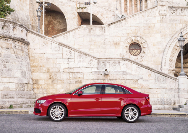 Audi A3 Limousine 1.4 TFSI Sport S tronic Audi A3 Limousine 1.4 TFSI Sport S tronic