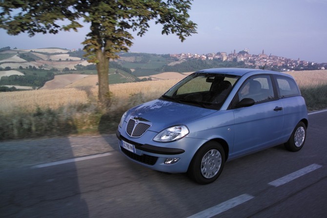 Lancia Ypsilon 1.3 Multijet 16v Lancia Ypsilon 1.3 Multijet 16v