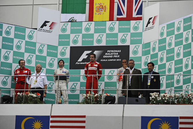 Alonso takes win in wet race in Sepang Alonso takes win in wet race in Sepang