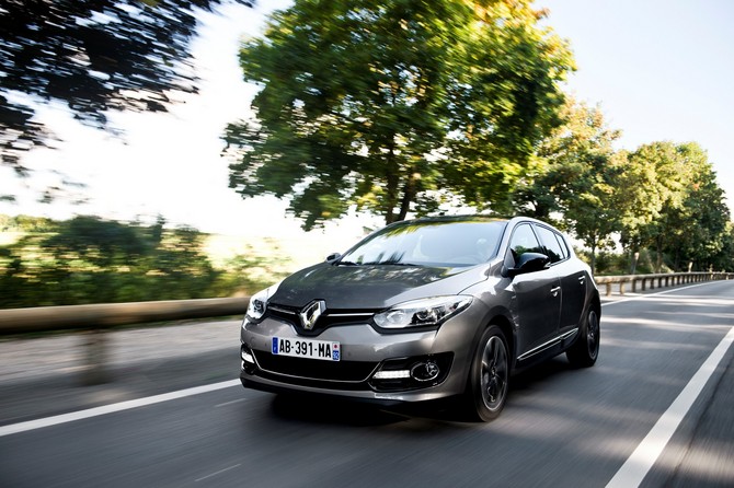 Renault Mégane 1.5 dCi FAP ECO2 Auto EDC Bose Edition Renault Mégane 1.5 dCi FAP ECO2 Auto EDC Bose Edition