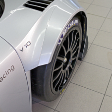 Audi Refines R8 LMS into Ultra Version with New Transmission and Optimized Systems Audi Refines R8 LMS into Ultra Version with New Transmission and Optimized Systems