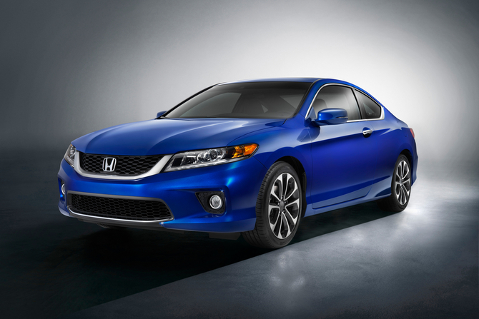 A Honda refere que o coupé tem um interior maior A Honda refere que o coupé tem um interior maior