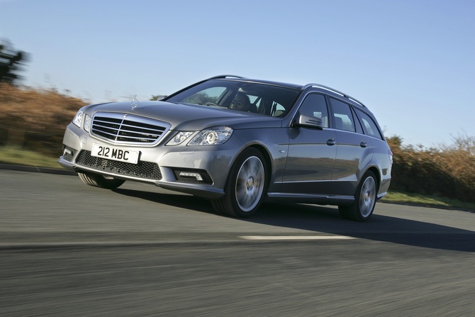 Mercedes-Benz E 200 CDI BlueEfficiency T-Modell Elegance Mercedes-Benz E 200 CDI BlueEfficiency T-Modell Elegance